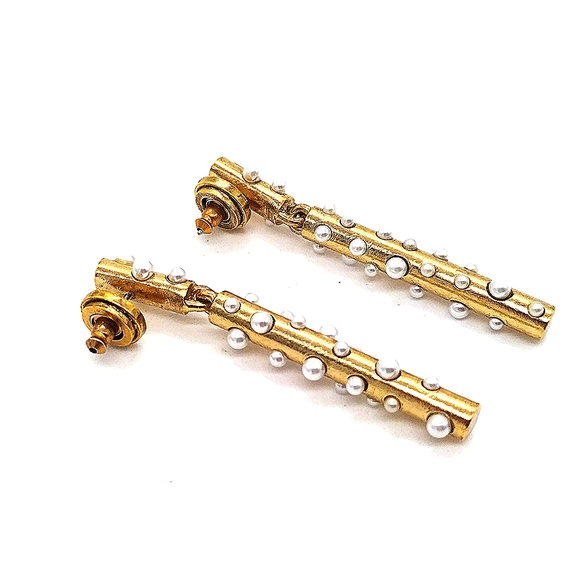 18K Gold plated Oscar De La Renta Glass Pearl Drop Dangle Bar Pillar Earrings - Picture 3 of 5